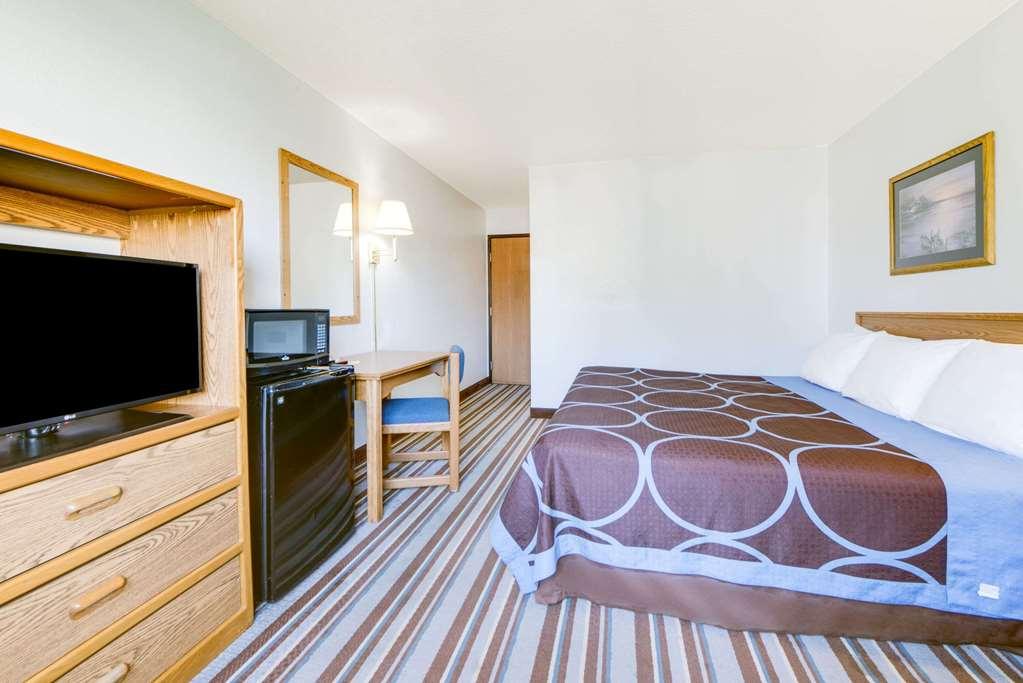 Super 8 By Wyndham Burlington Otel Oda fotoğraf