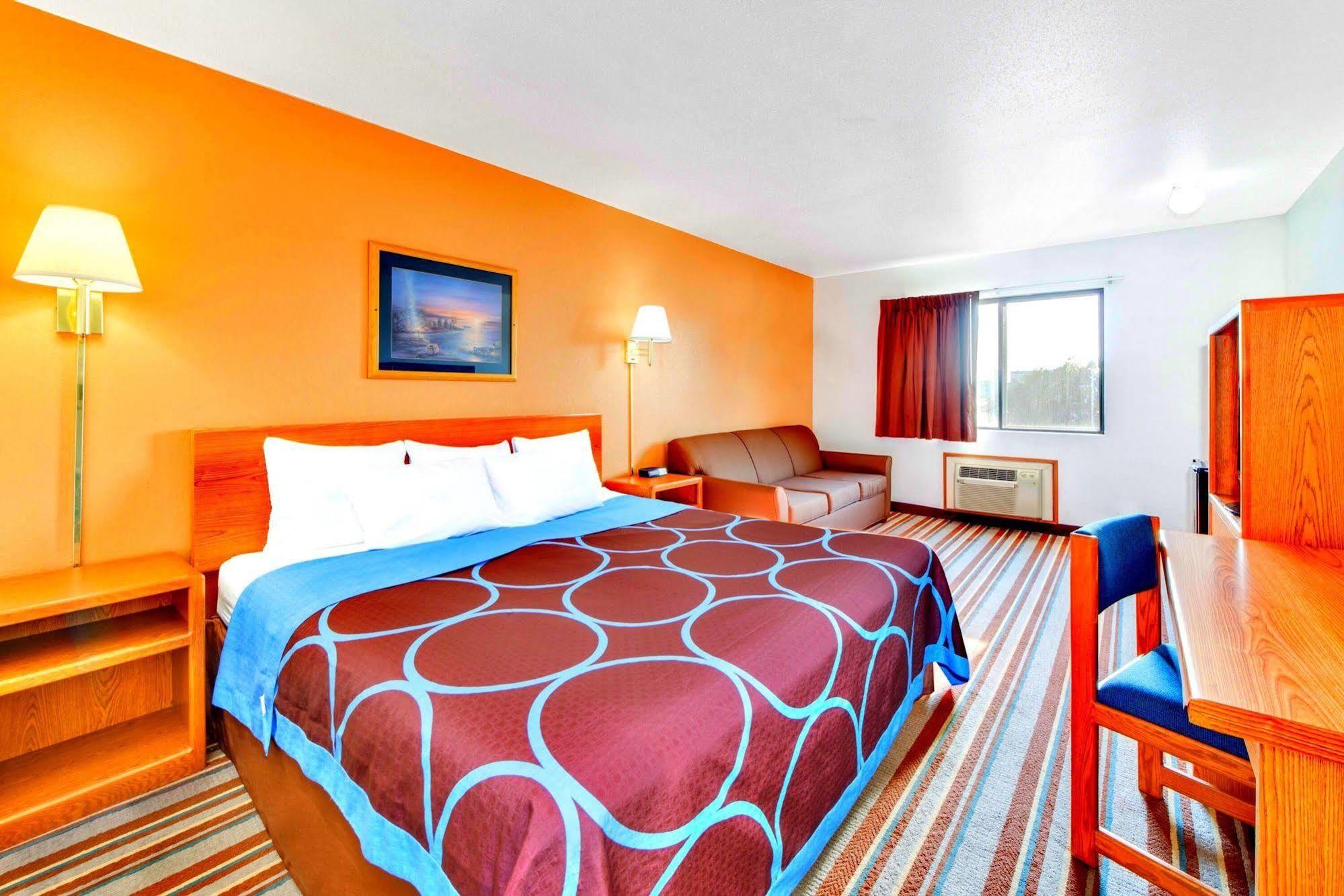 Super 8 By Wyndham Burlington Otel Dış mekan fotoğraf